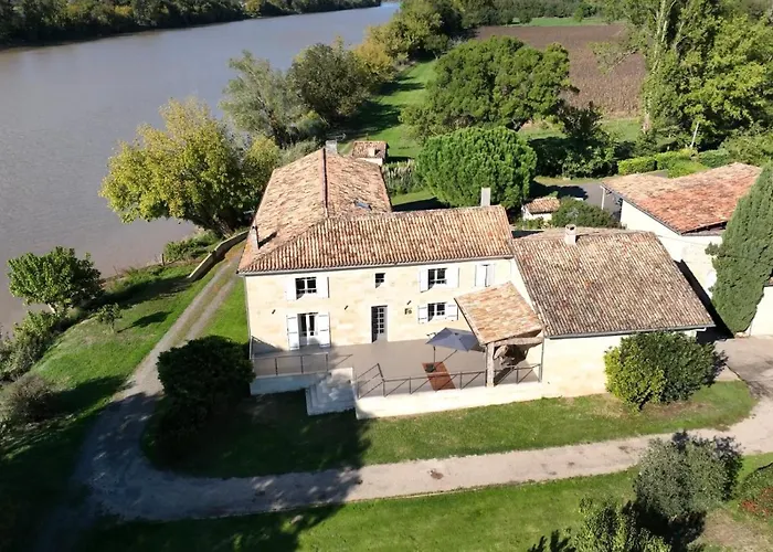 Dom wakacyjny Logis De Belle Rive *