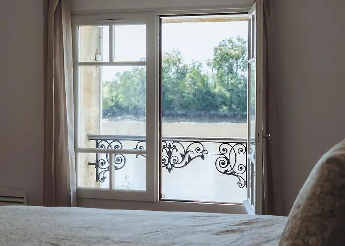 Logis De Belle Rive *